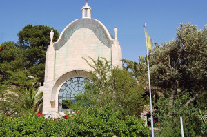 Jerusalem’s Church of Dominus Flevit (Photo by Don Knebel)