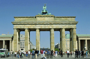 Berlin’s Brandenburg Gate from the West (Photo by Don Knebel)