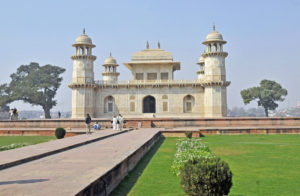 Tomb of I'timād-ud-Daulah in Agra (Photo by Don Knebel)